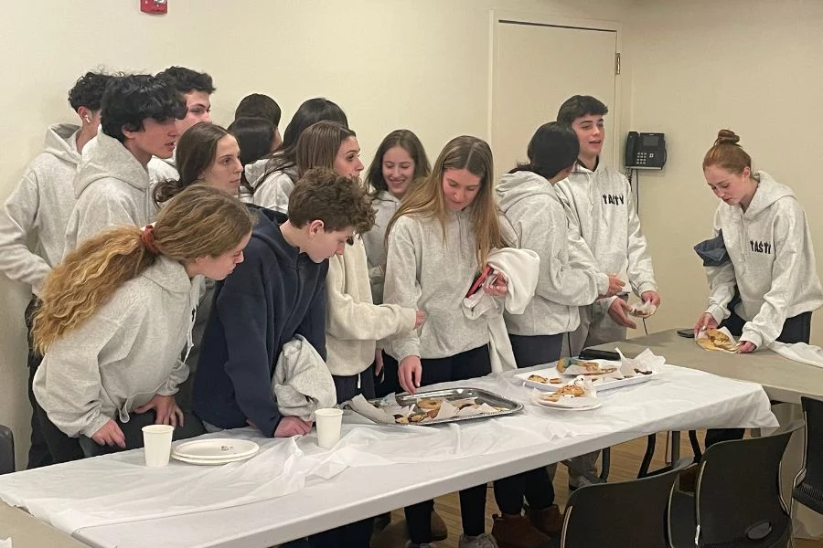teens baking